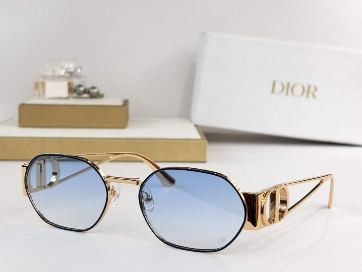 Picture of Dior Sunglasses _SKUfw76276730fw